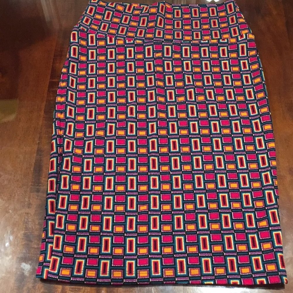 XS NWOT LuLaRoe Cassie Skirt B06 30